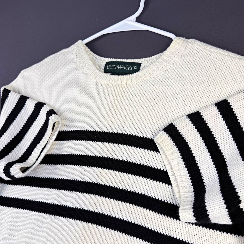 Bushwacker White Black Striped Knit Pullover Sweater M Crew Neck Short Sleeve